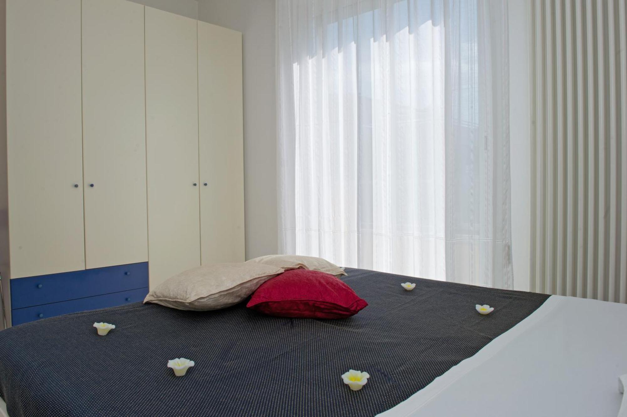 Residenza Raggio Riccione Exterior foto